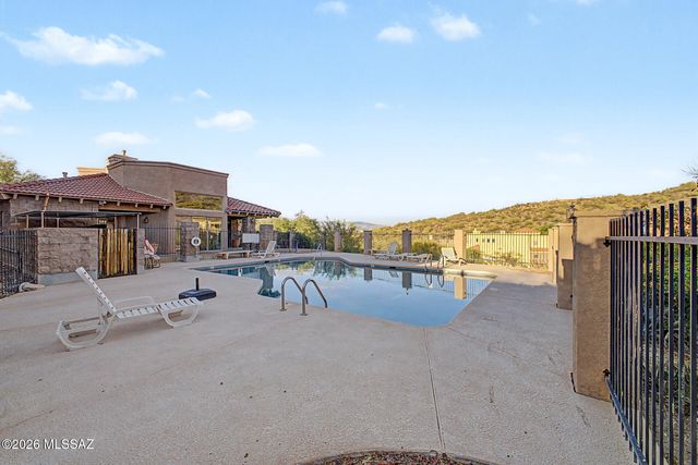 1383 W Tinna Place, Tucson, AZ 85745