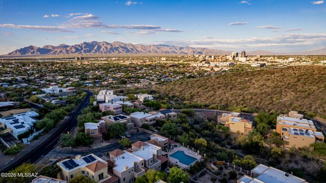 1383 W Tinna Place, Tucson, AZ 85745