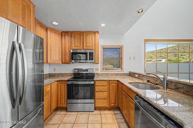 1383 W Tinna Place, Tucson, AZ 85745