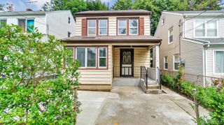 3 Walnut Place, Great Neck, NY 11021