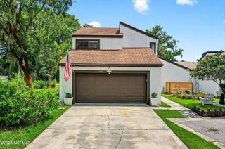 7805 BAYMEADOWS Circle W, Jacksonville, FL 32256