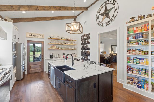 2408 Vz County Road 3104, Edgewood, TX 75117