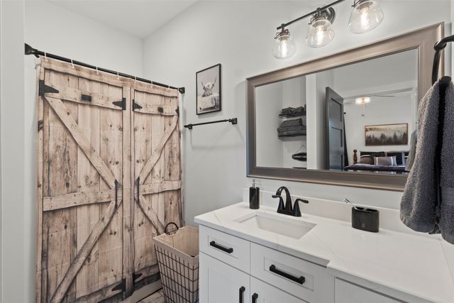 2408 Vz County Road 3104, Edgewood, TX 75117