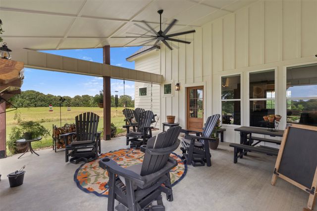 2408 Vz County Road 3104, Edgewood, TX 75117