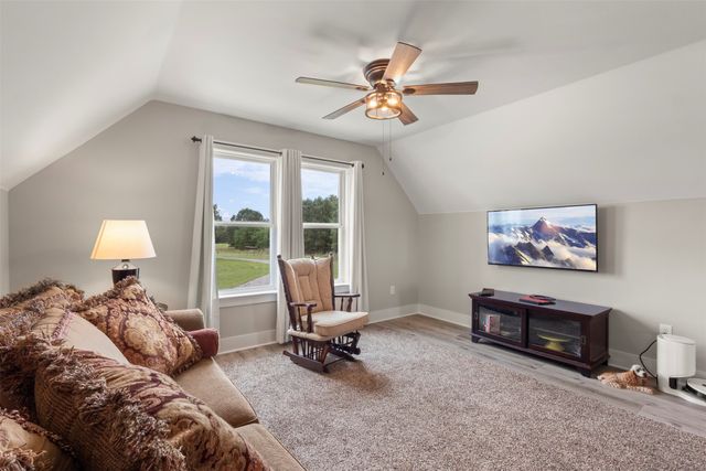 2408 Vz County Road 3104, Edgewood, TX 75117