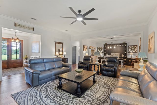 2408 Vz County Road 3104, Edgewood, TX 75117