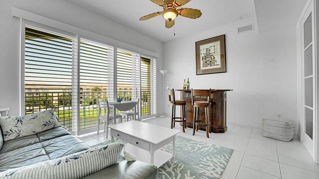 1 Harbour Isle Drive E Ph2, Fort Pierce, FL 34949