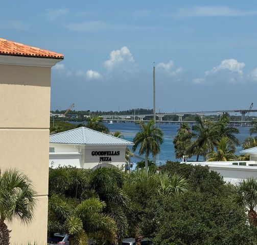 1 Harbour Isle Drive E Ph2, Fort Pierce, FL 34949