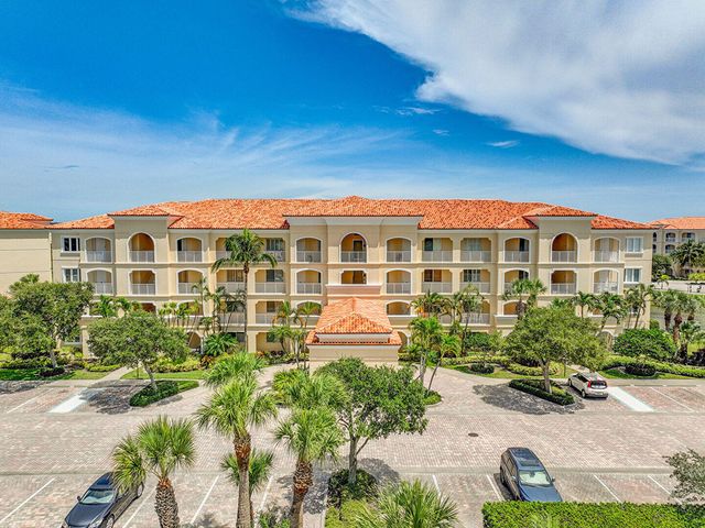 1 Harbour Isle Drive E Ph2, Fort Pierce, FL 34949