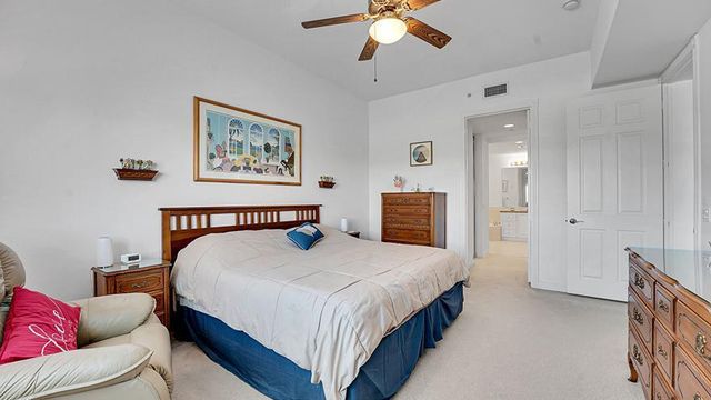 1 Harbour Isle Drive E Ph2, Fort Pierce, FL 34949