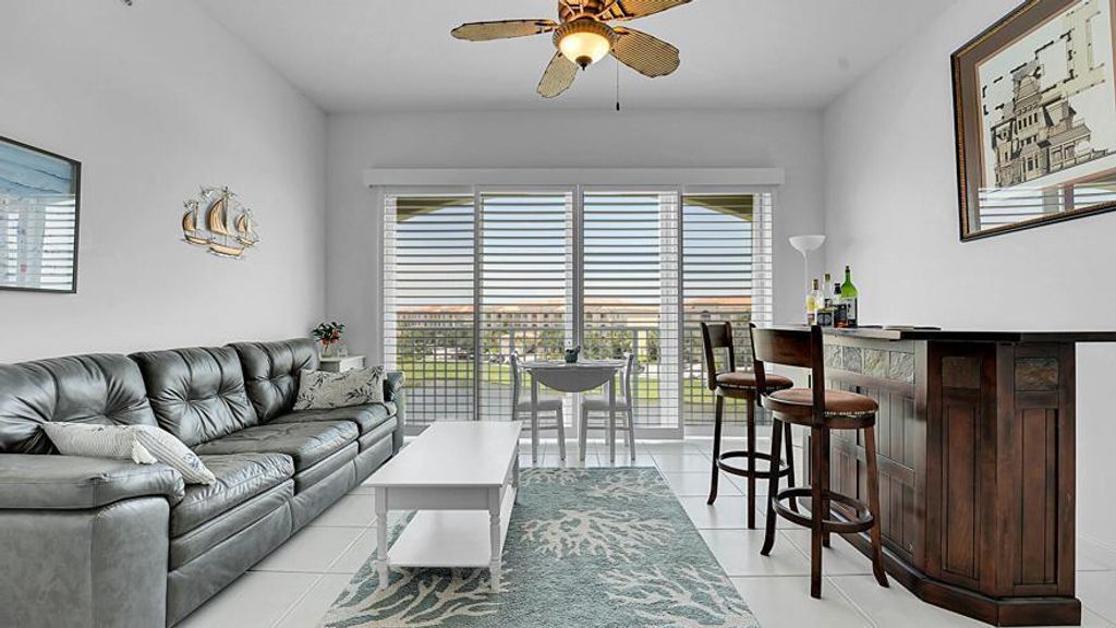 1 Harbour Isle Drive E Ph2, Fort Pierce, FL 34949