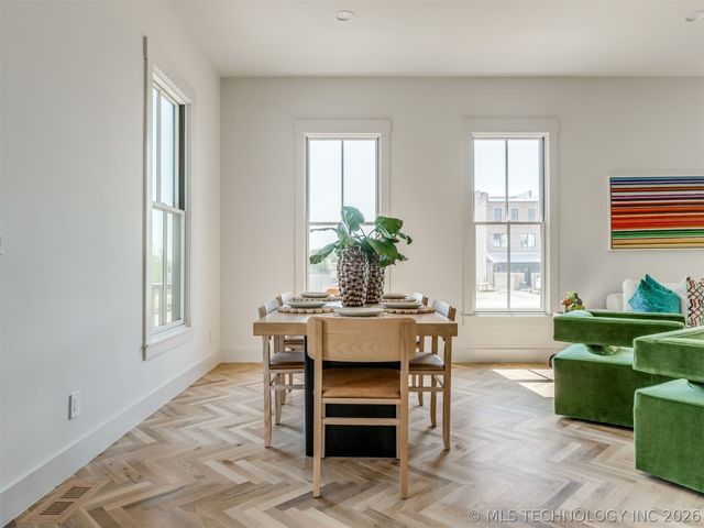 36 Hill Street, Carlton Landing, OK 74432