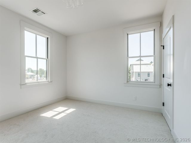 36 Hill Street, Carlton Landing, OK 74432