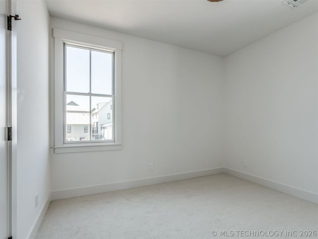 36 Hill Street, Carlton Landing, OK 74432