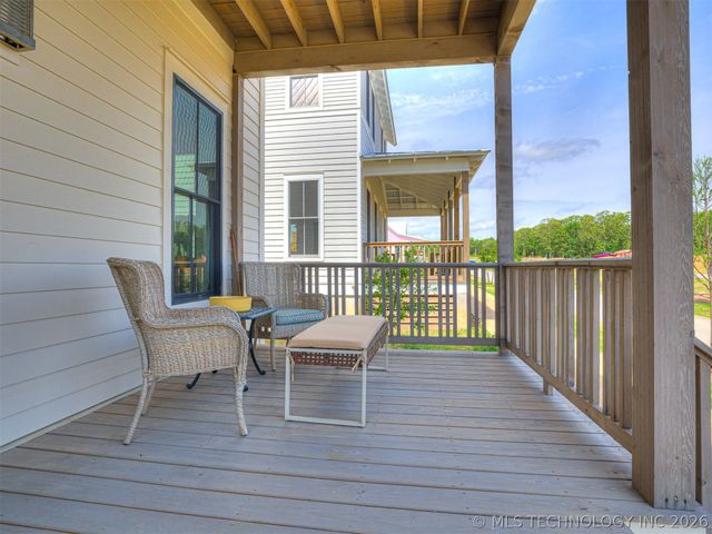 36 Hill Street, Carlton Landing, OK 74432