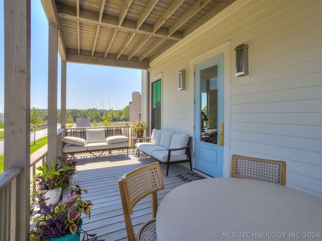 36 Hill Street, Carlton Landing, OK 74432