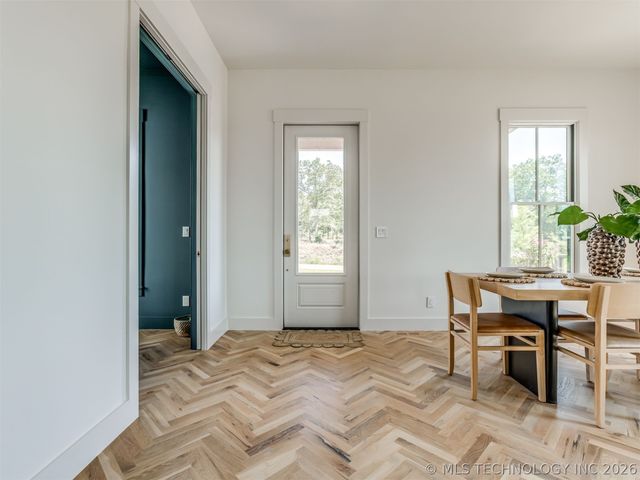 36 Hill Street, Carlton Landing, OK 74432