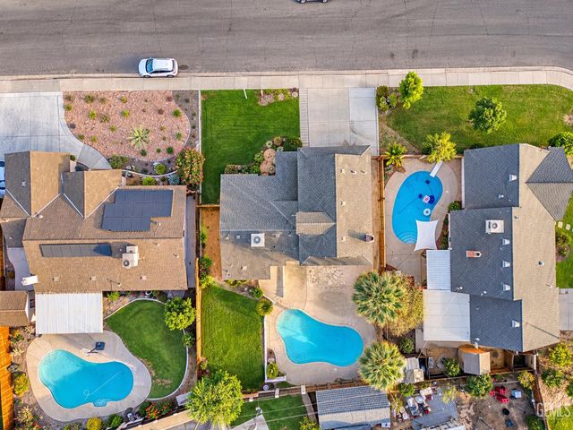 3044 Jacaranda Drive, Bakersfield, CA 93301
