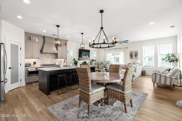 1304 Bonito Lane, Carolina Beach, NC 28428