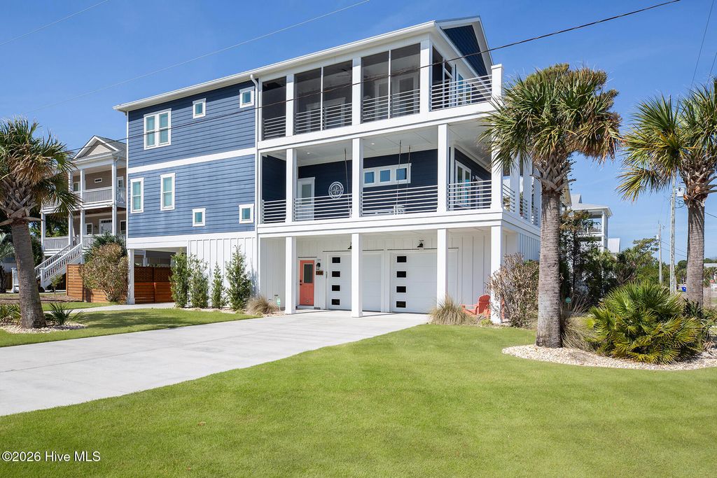 Image 2 of property listing at 1304 Bonito Lane, Carolina Beach, NC 28428