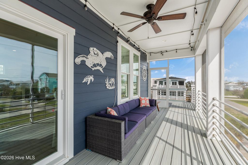 Image 26 of property listing at 1304 Bonito Lane, Carolina Beach, NC 28428