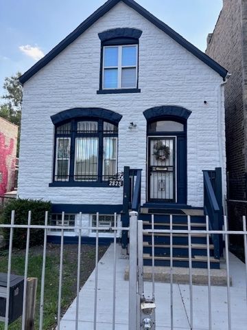 2825 W Lexington Street, Chicago, IL 60612