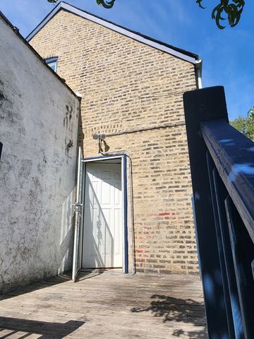 2825 W Lexington Street, Chicago, IL 60612