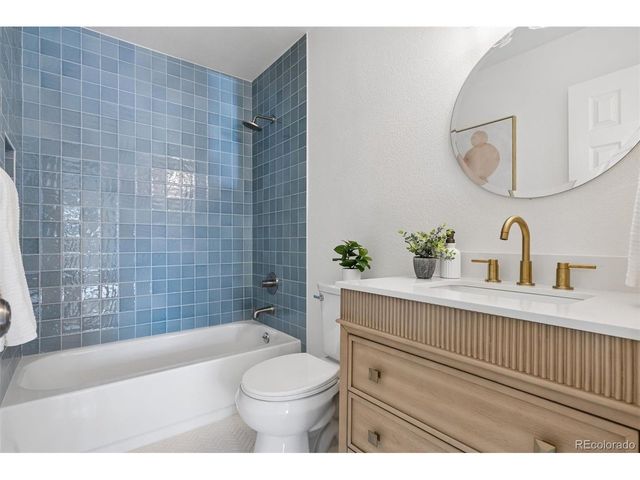 8600 E Alameda Ave 22-105, Denver, CO 80247