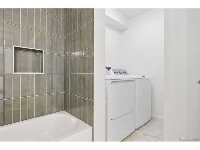 8600 E Alameda Ave 22-105, Denver, CO 80247