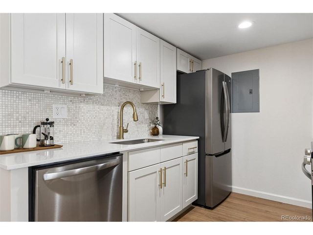 8600 E Alameda Ave 22-105, Denver, CO 80247