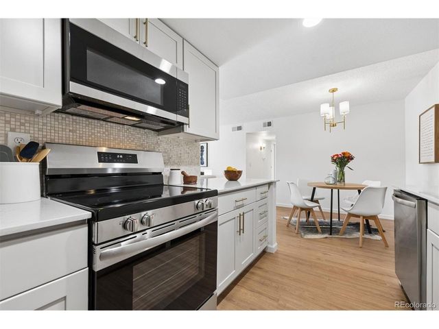 8600 E Alameda Ave 22-105, Denver, CO 80247