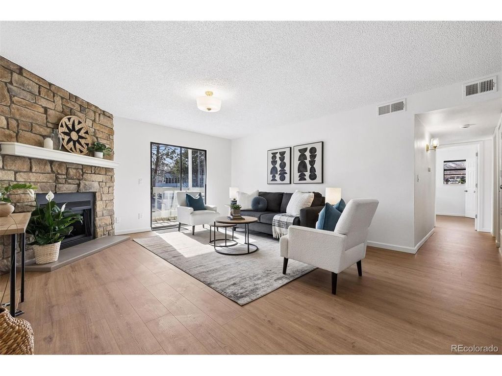 8600 E Alameda Ave 22-105, Denver, CO 80247