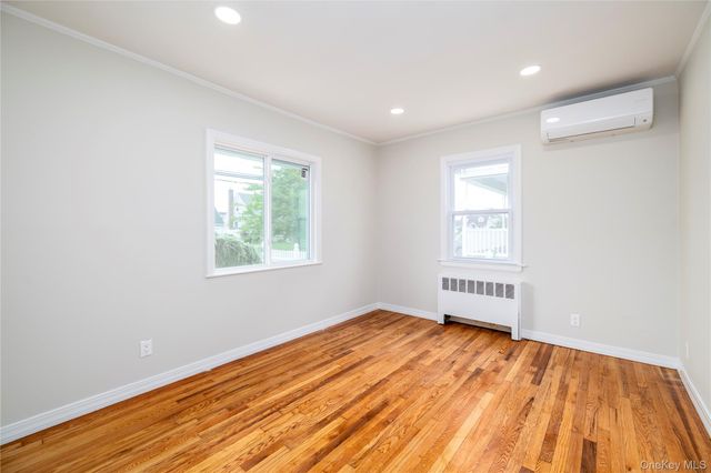 3883 Franklin Avenue, Seaford, NY 11783