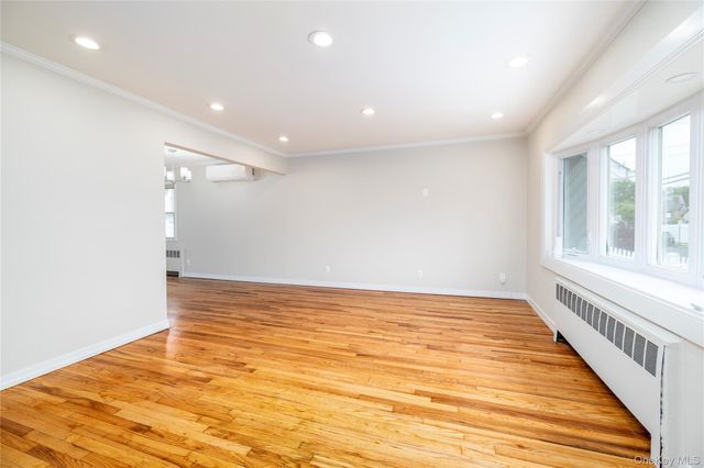 3883 Franklin Avenue, Seaford, NY 11783