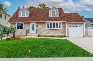 3883 Franklin Avenue, Seaford, NY 11783