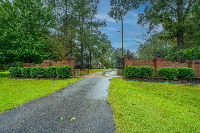 1155 Highway 61, Ridgeville, SC 29472