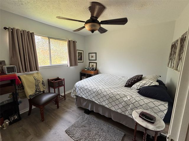 8226 Waynemer Way, Houston, TX 77040