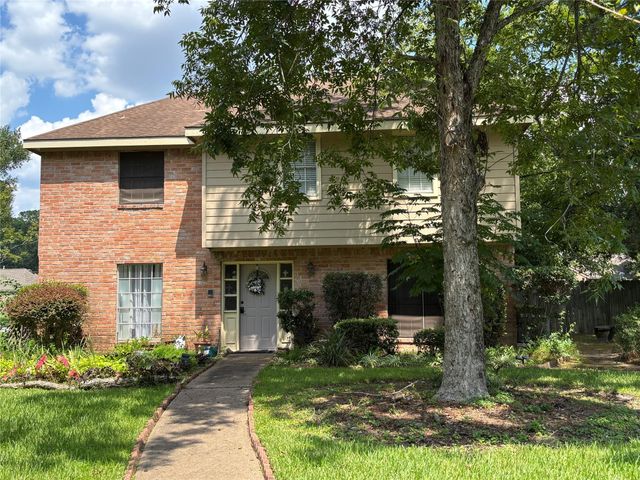 8226 Waynemer Way, Houston, TX 77040