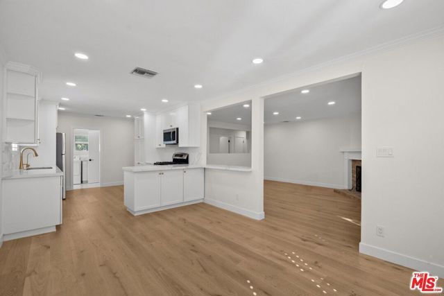 10780 Deliban Street, Tujunga (los Angeles), CA 91042