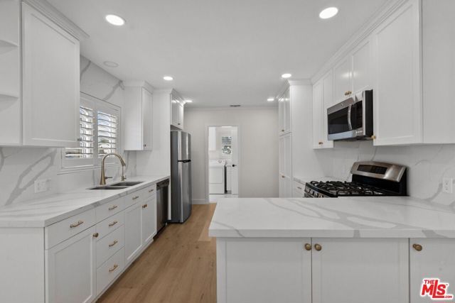 10780 Deliban Street, Tujunga (los Angeles), CA 91042