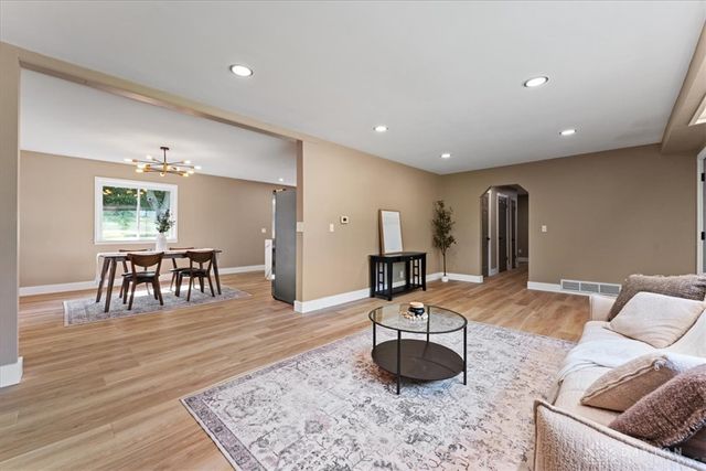 68 Skyline Drive, Enon Vlg, OH 45323