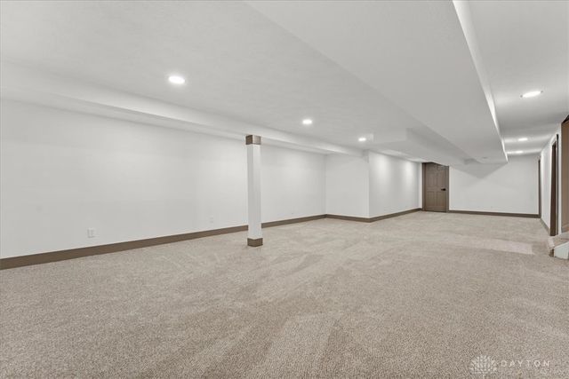 68 Skyline Drive, Enon Vlg, OH 45323