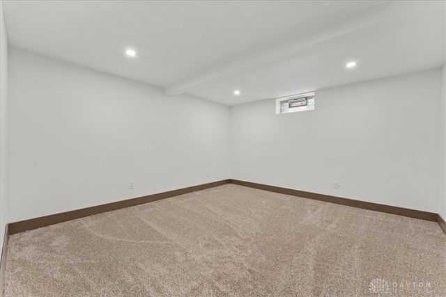 68 Skyline Drive, Enon Vlg, OH 45323
