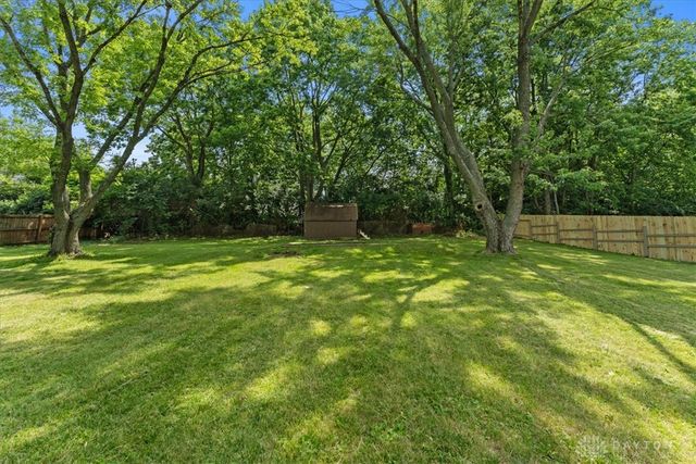 68 Skyline Drive, Enon Vlg, OH 45323