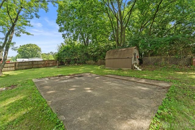 68 Skyline Drive, Enon Vlg, OH 45323