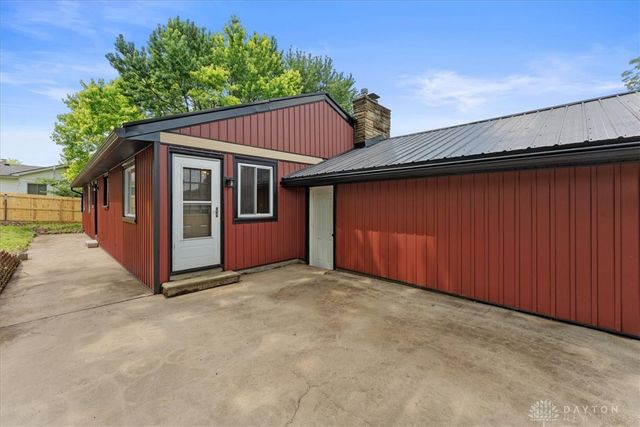 68 Skyline Drive, Enon Vlg, OH 45323