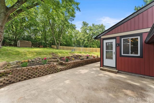 68 Skyline Drive, Enon Vlg, OH 45323