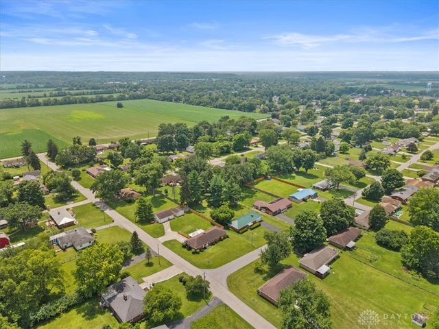 68 Skyline Drive, Enon Vlg, OH 45323