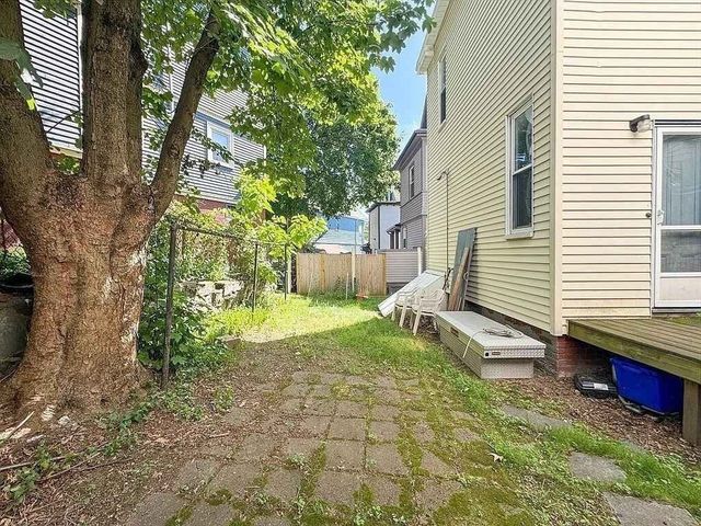 57 Bartlett St 1, Somerville, MA 02145