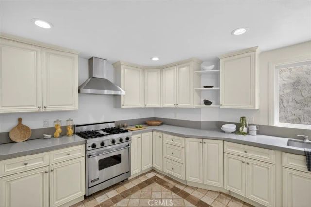 431 Nyes Place, Laguna Beach, CA 92651
